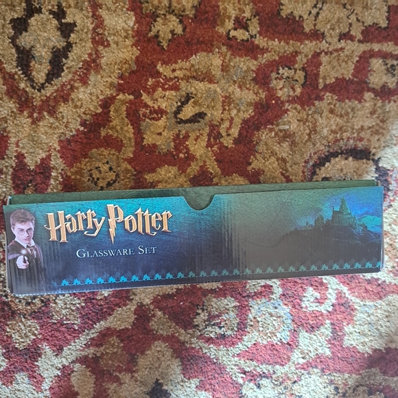 NIB Harry Potter Crested Glassware Set of 4 - Picture 6 of 13